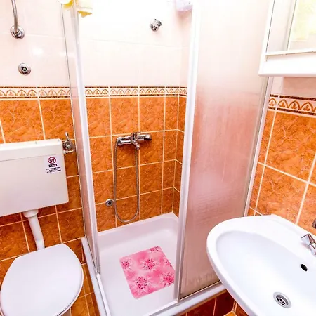 Apartments Bozo * Razanj