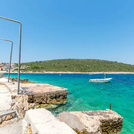 Apartments Bozo Apartment *