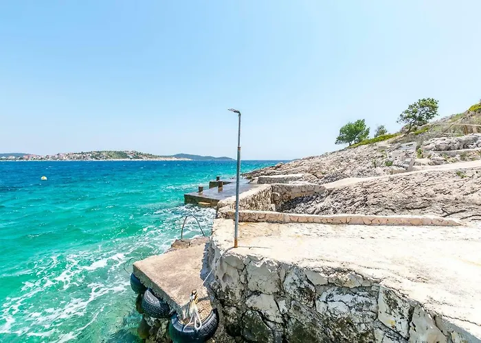 Apartments Bozo Apartman Razanj