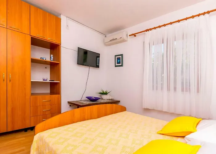 Apartments Bozo Apartman *